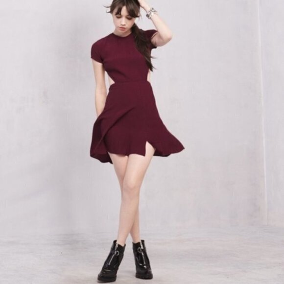 Reformation Amelia Backless Dress in Burgundy Size XS - Picture 2 of 11